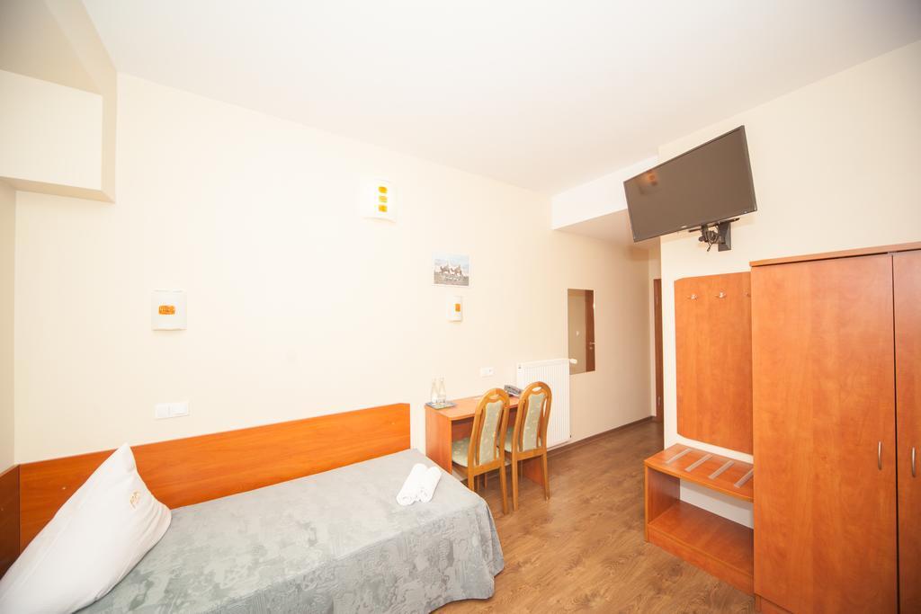 Hotel Ada Wiekszyce Dış mekan fotoğraf